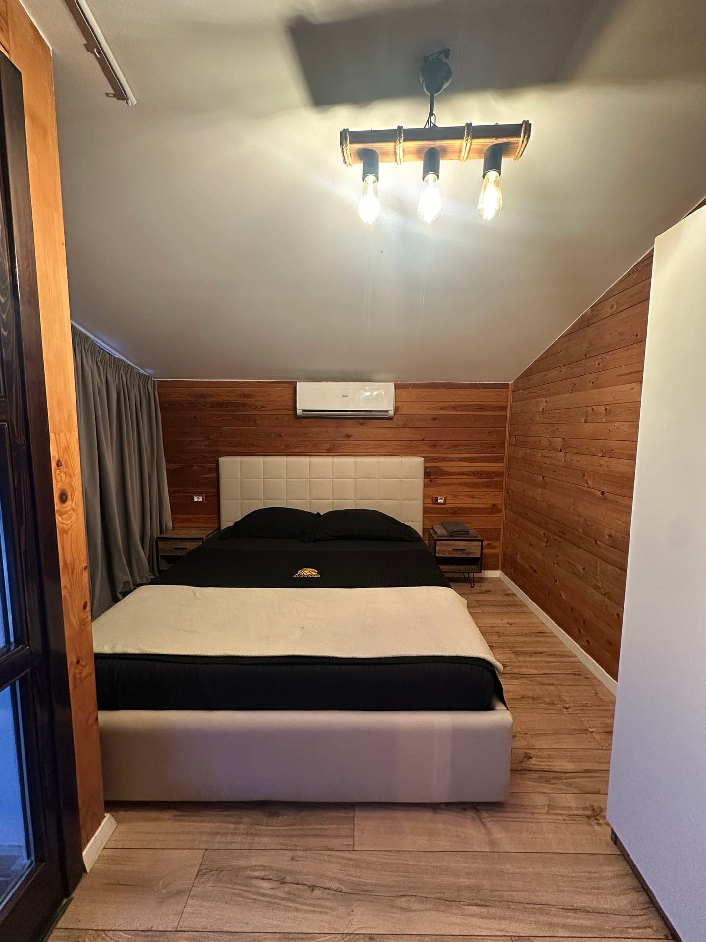 Isea Wood Villa — Rrushkull, Durrës (foto 33)